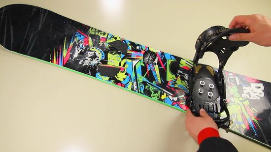 HOW TO MOUNT SNOWBOARD BINDINGS LIKE A PRO: A STEP-BY-STEP GUIDE