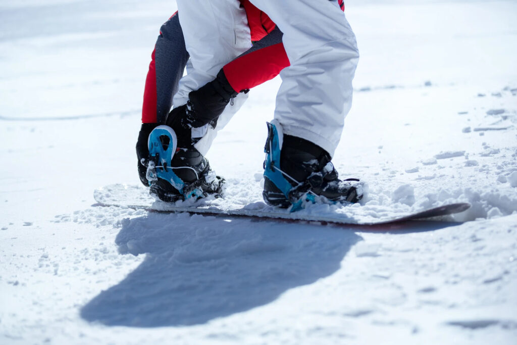 HOW LONG DO SNOWBOARD BOOTS LAST: DISCOVER THE LIFESPAN OF YOUR GEAR