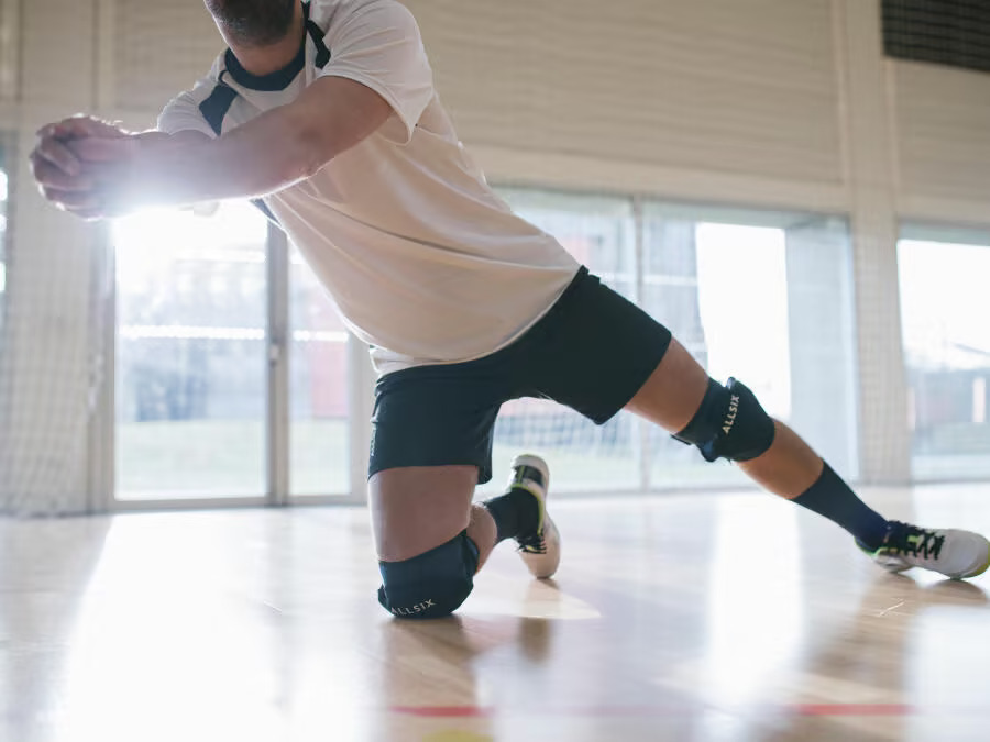 HOW TO WEAR VOLLEYBALL KNEE PADS: ESSENTIAL TIPS FOR PLAYERS