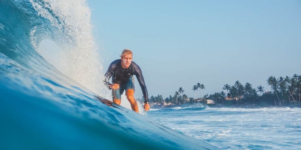 WHEN IS THE BEST TIME TO SURF: INSIDER TIPS FOR CATCHING THE PERFECT WAVE