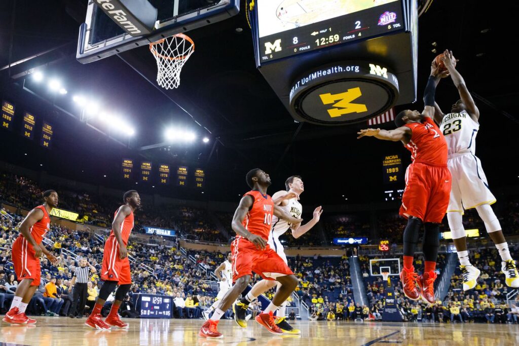 CAN YOU DRINK AT NCAA BASKETBALL GAMES?