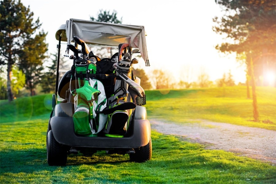 HOW LONG DOES A GOLF CART BATTERY LAST: DISCOVER THE ANSWER NOW