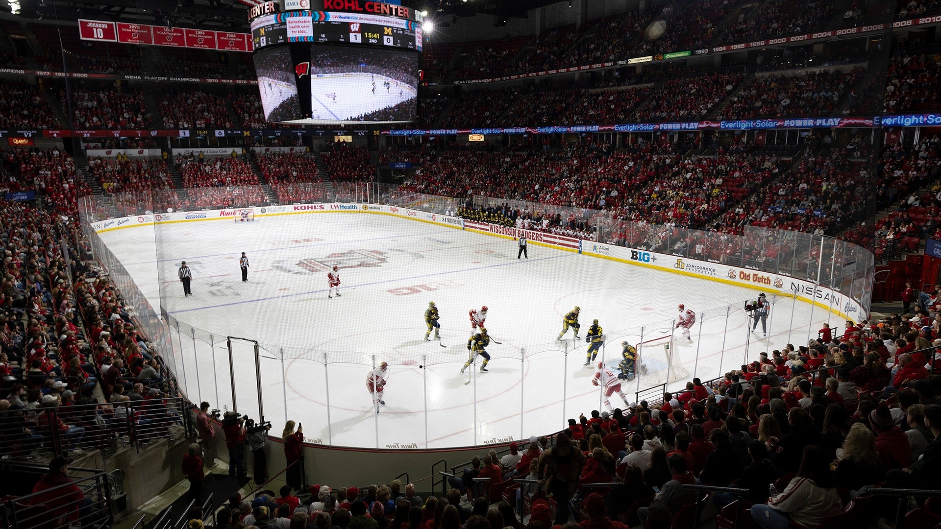 HOW BIG ARE ICE HOCKEY RINKS: UNVEILING THE ICY PROPORTIONS