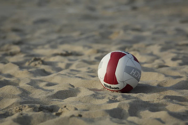 HOW TO EFFORTLESSLY DEFLATE A VOLLEYBALL IN MINUTES